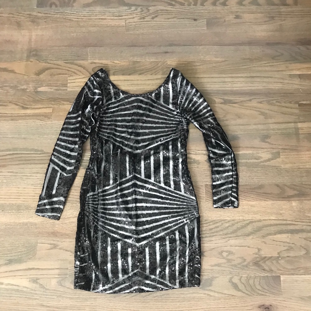 Black sequin dress☀️💕
